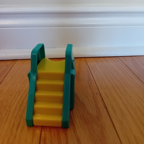 Vtg 90s Lyons Group Barney & Friends Barney's Schoolhouse Acc Bus, Seesaw Slide - Picture 6 of 11